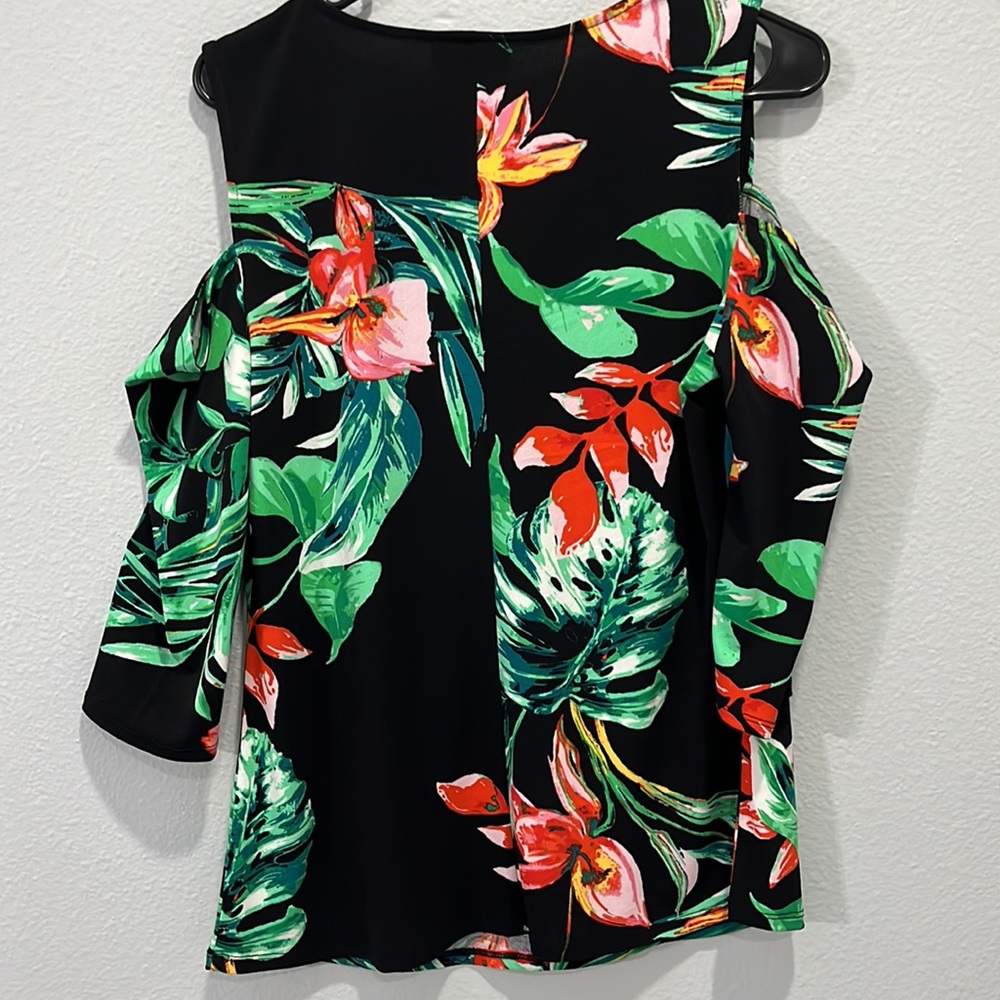 BOLD Elements Blouse - Picture 3 of 3